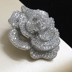  Cài Áo Hoa Trà Chanel Pha Lê Trắng (BF) 