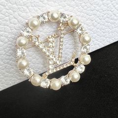  Cài Áo Nam, Nữ - LV Màu Vàng Ngọc Trai & Pha Lê Trắng (AD) 