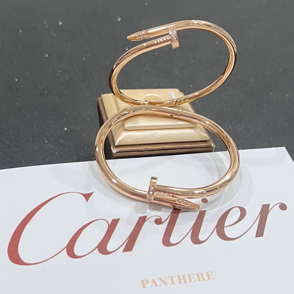  Vòng Tay Cặp Đôi Tình Yêu - Cartier Cây Đinh Màu Vàng Hồng Titan Cao Cấp Pha Lê (AC) 