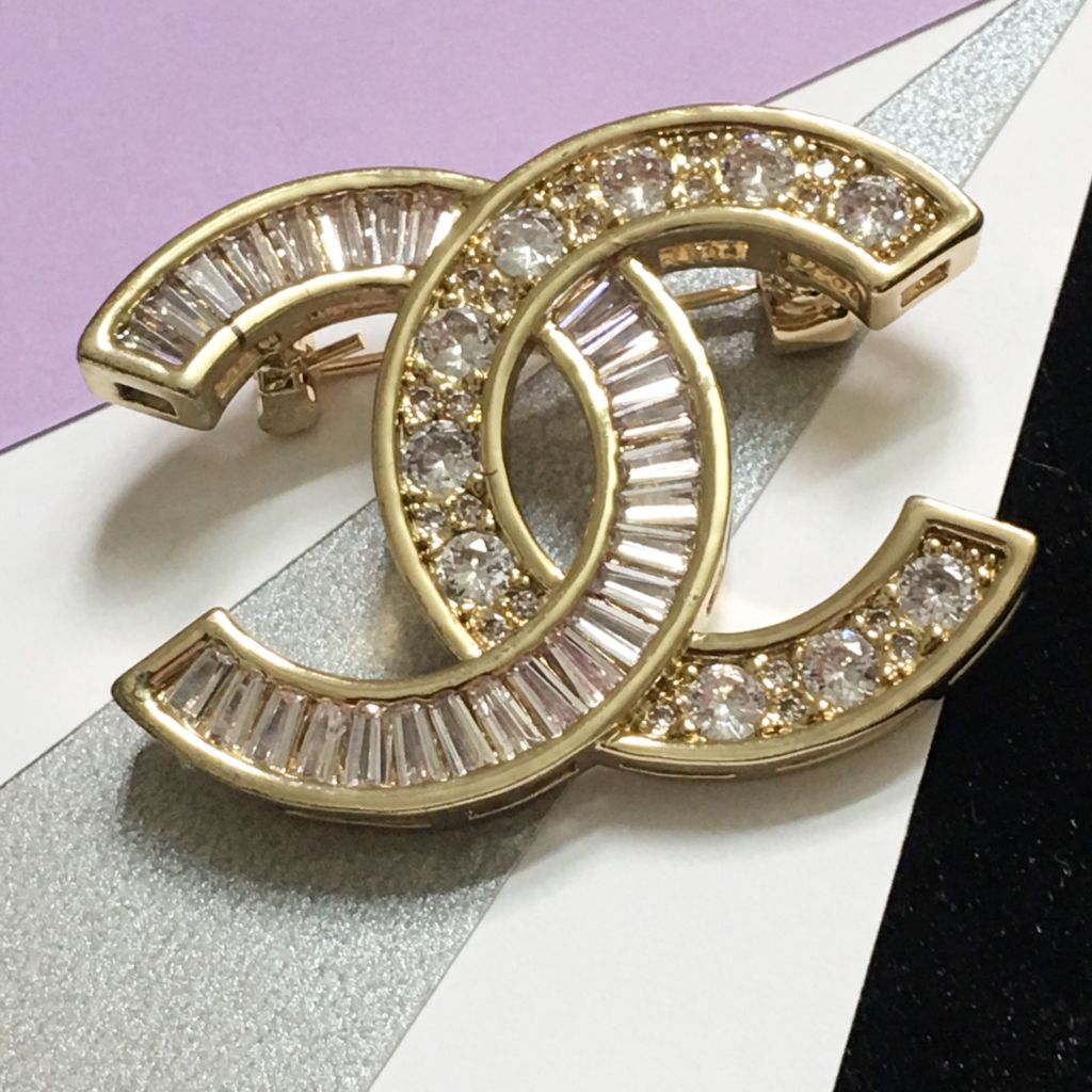  Cài Áo Nam, Nữ - Chanel Màu Vàng Pha Lê Trắng (BF) 