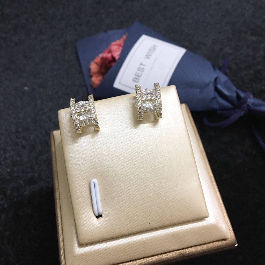  Bông Tai Hermes Màu Vàng Pha Lê Trắng (AF) 