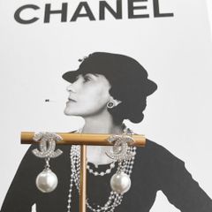  Bông Tai Chanel Màu Trắng Ngọc Trai & Pha Lê (CG) 