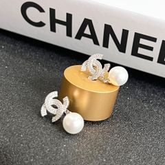  Bông Tai Chanel Màu Trắng Ngọc Trai & Pha Lê (CG) 