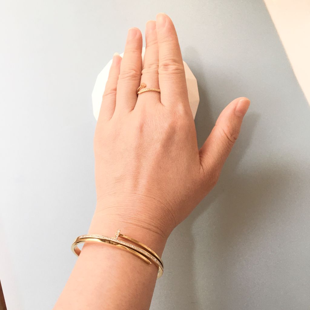  Bộ Trang Sức Cartier Titan Cao Cấp - Vòng Tay & Nhẫn Màu Vàng Pha Lê (AP) 