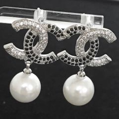  Bông Tai Chanel Màu Trắng Ngọc Trai & Pha Lê Trắng Đen (BI) 