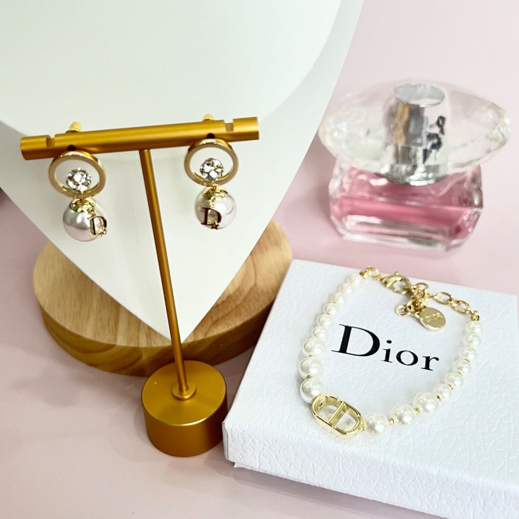  Bộ Trang Sức Dior Vàng - Vòng cổ Choker, Vòng Tay & Bông Tai Ngọc Trai, Pha Lê 6 Kiểu Đeo Quý Phái (AH) 