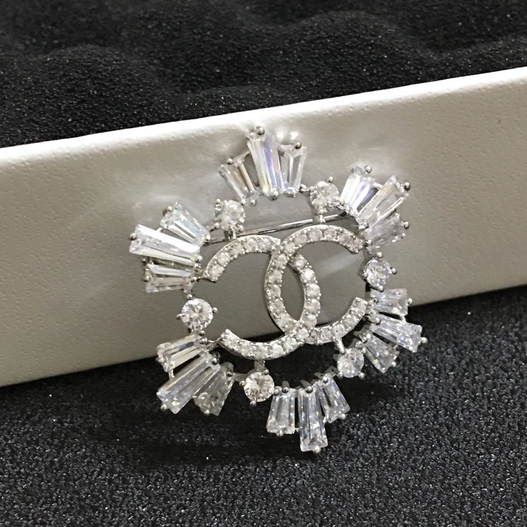  Cài Áo Nam, Nữ - Chanel Pha Lê Trắng (AL) 