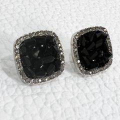  Bông Tai Vuông Bản To Pha Lê Đen & Trắng Sang Trọng 