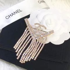  Cài Áo Nam, Nữ - Chanel Màu Trắng Pha Lê (CB) 