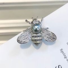  Cài Áo Nam, Nữ - Con Ong Dior Màu Trắng Ngọc trai & Pha Lê Đen, Trắng (AE) 