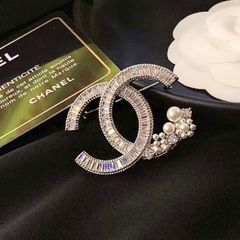  Cài Áo Nam, Nữ - Chanel Màu Trắng Ngọc Trai & Pha Lê (CL) 