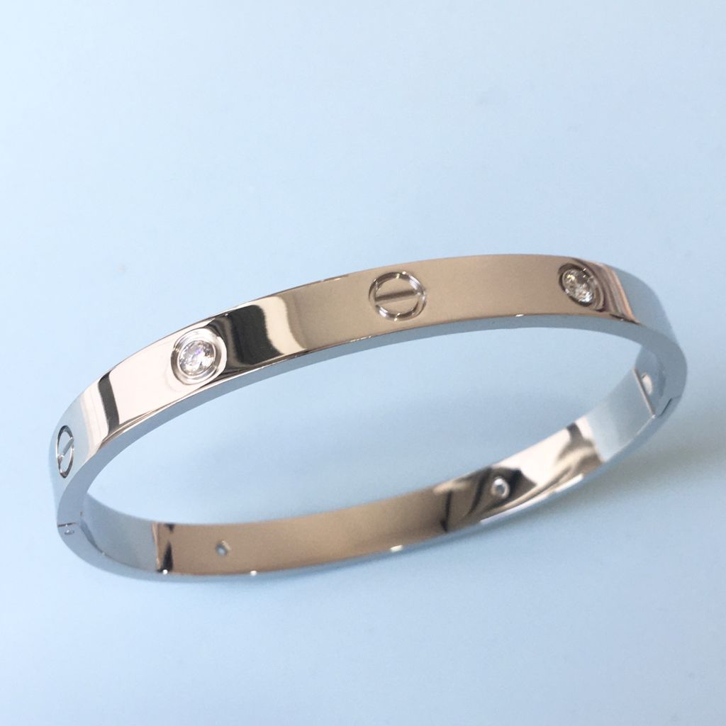  Vòng Tay Cặp Đôi Tình Yêu - Cartier Màu Trắng Titan Cao Cấp Pha Lê (AB) 