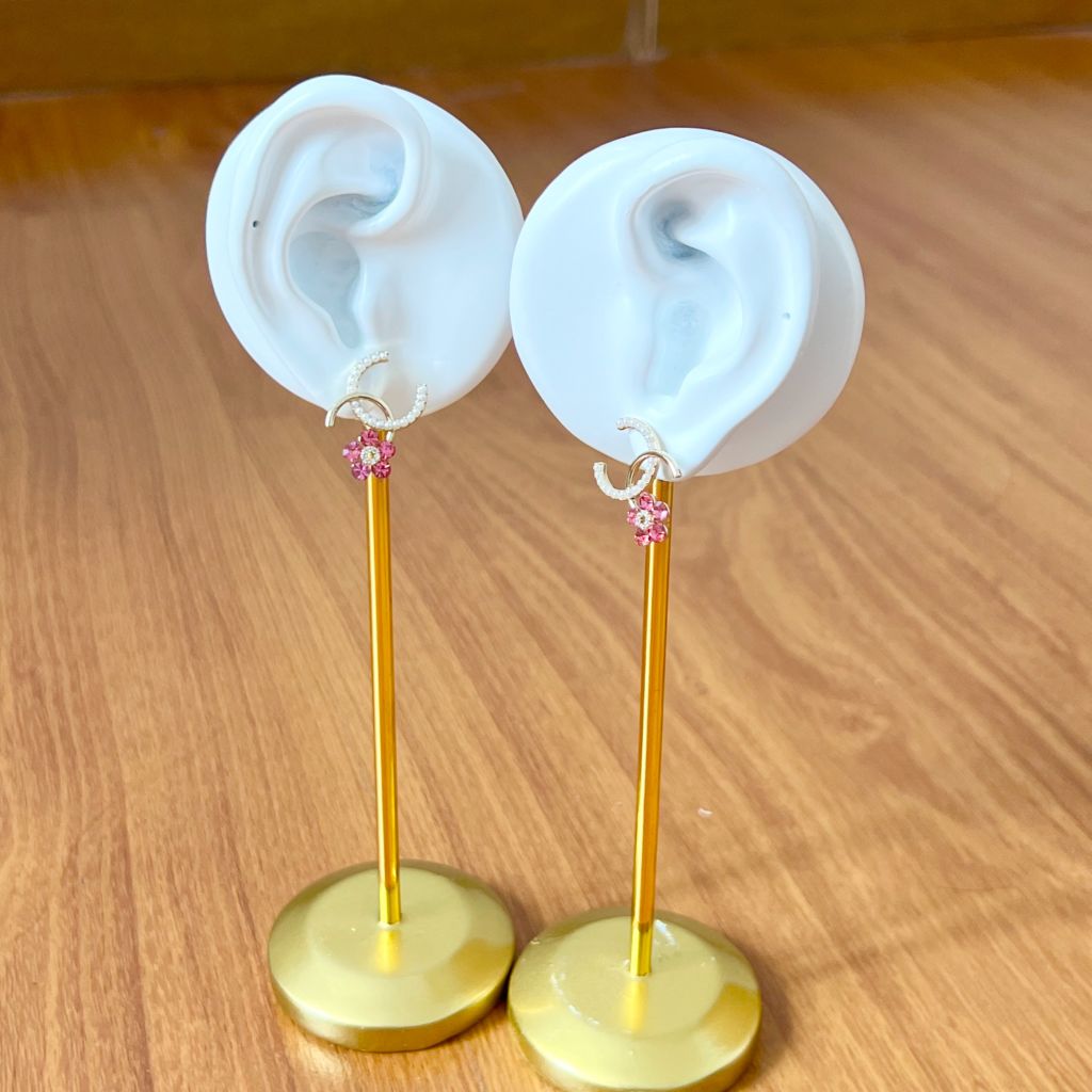  Bông Tai Chanel Cánh Hoa Bản To Màu Vàng Ngọc Trai & Pha Lê Hồng (CM) 