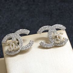  Bông Tai Chanel 2C Màu Trắng & Màu Vàng Pha Lê (BT) 