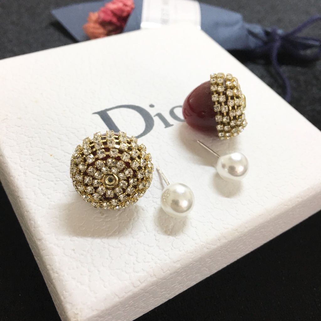  Bông Tai Dior Màu Đỏ Ngọc Trai &  Pha Lê Trắng ( Có 3 Kiểu Đeo ) 