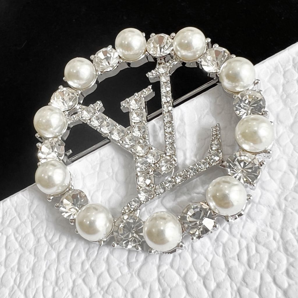  Cài Áo Nam, Nữ - LV Màu Trắng Ngọc Trai & Pha Lê (AC) 