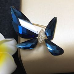  Cài Áo Con Bướm Vàng Pha Lê Xanh Bích (AI) 