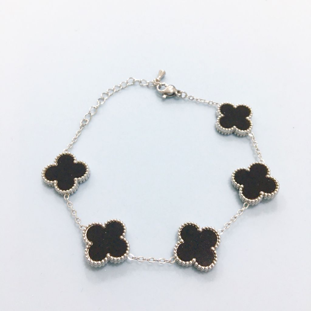  Vòng Tay TiTan Cao Cấp - Cỏ 4 Lá May Mắn Màu Trắng Đen 2 Mặt Pha Lê (AK) 