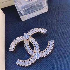  Cài Áo Nam, Nữ - Chanel Màu Vàng Pha Lê Trắng (CJ) 