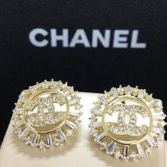  Bông Tai Chanel Bản To Màu Vàng Pha Lê Trắng (BG) 