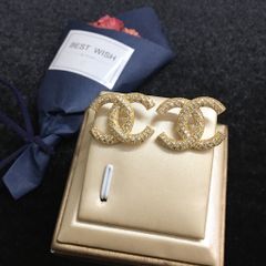  Bộ Trang Sức Chanel Vàng - Cài Áo & Bông Tai Pha Lê Trắng (AF) 