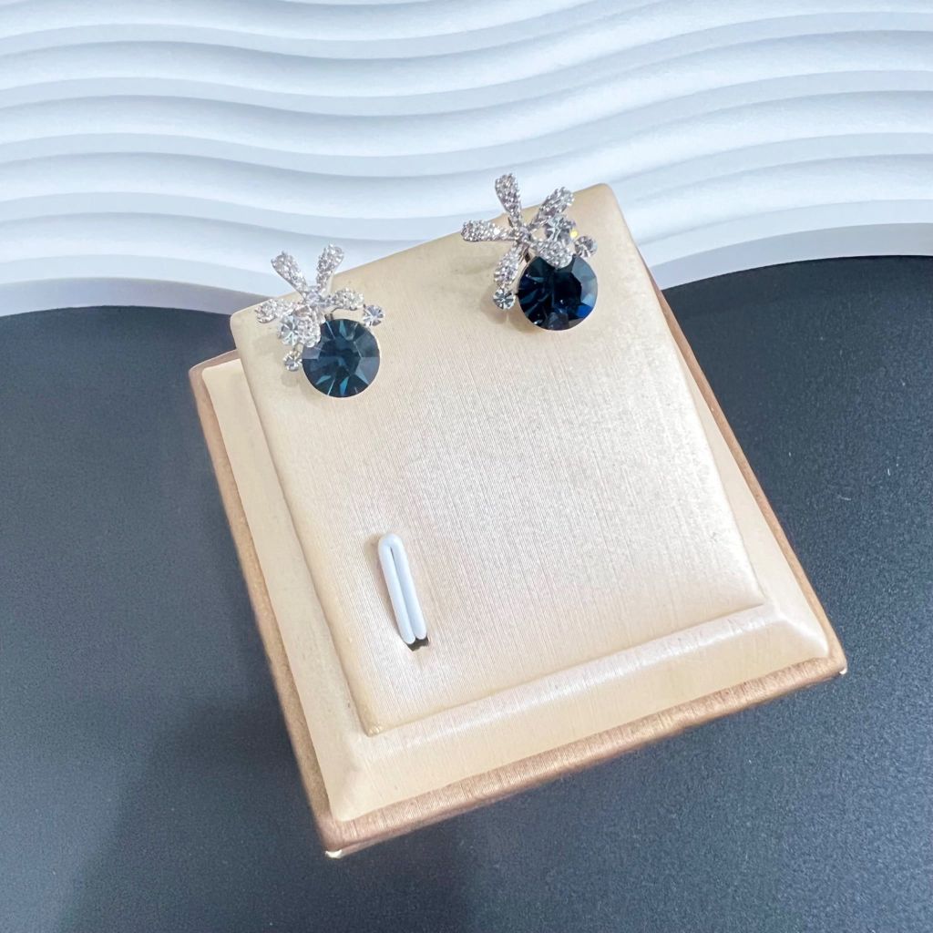  Bông Tai Cánh Hoa Pha Lê Xanh Bích & Trắng (BO) 