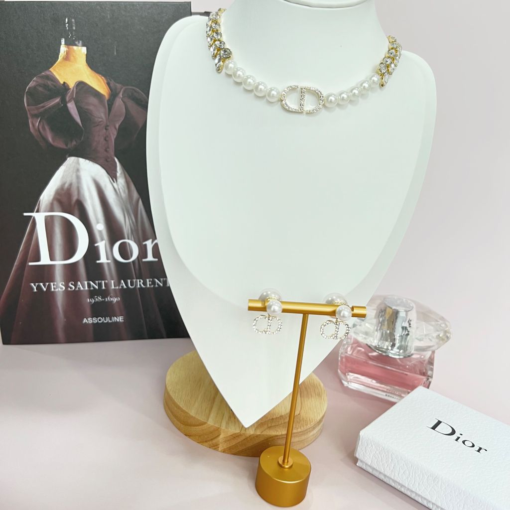  Bộ Trang Sức Dior Trắng - Vòng cổ Choker & Bông Tai Ngọc Trai, Pha Lê 2 Kiểu Đeo Quý Phái (AL) 