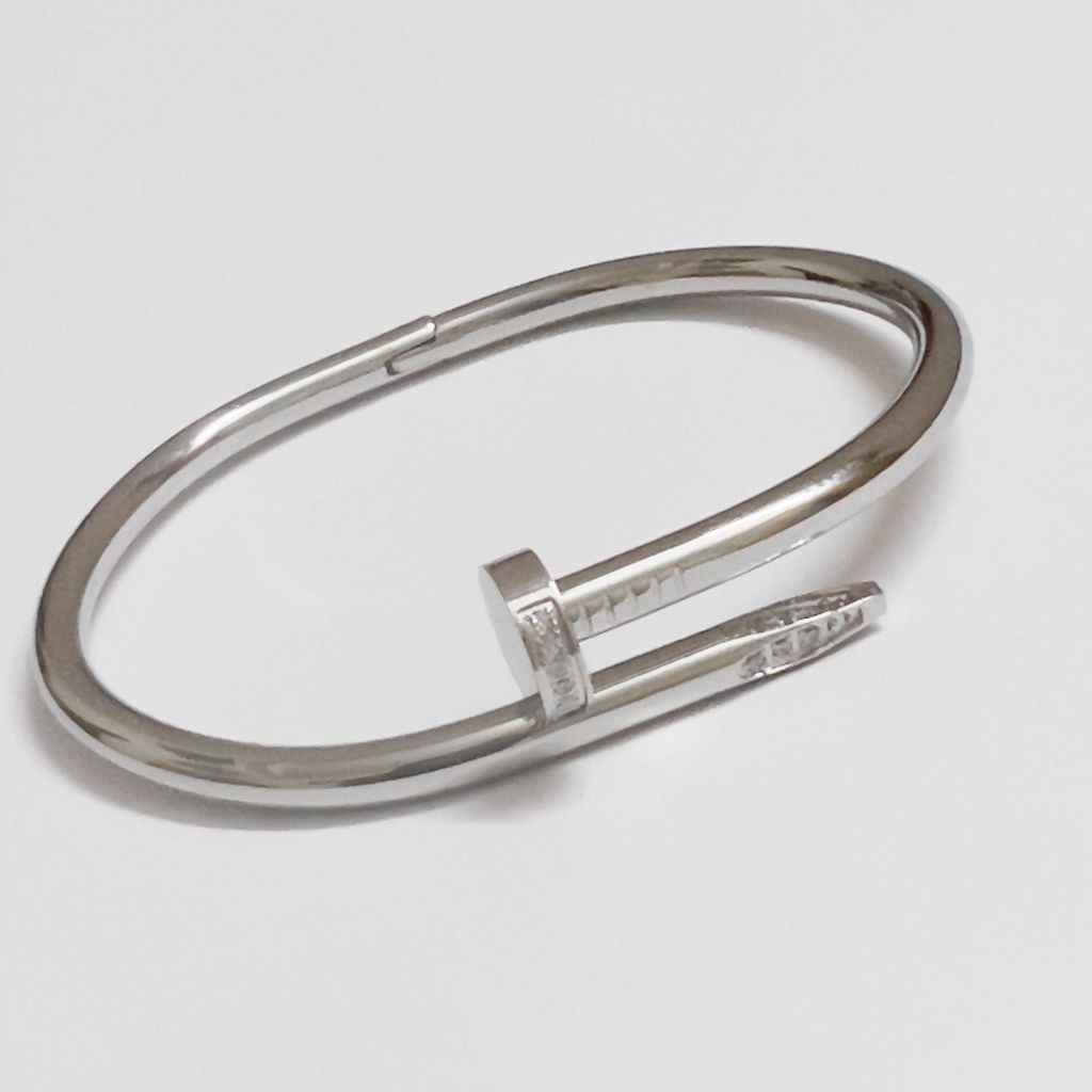  Vòng Tay Nam, Nữ TiTan Cao Cấp - Cartier Cây Đinh Màu Trắng Pha Lê (AH) 