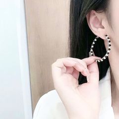  Bông Tai Khoen Tròn Màu Trắng 4,5cm Ngọc Trai & Pha Lê Đen 