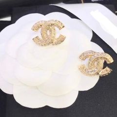  Bông Tai Chanel Bản To Màu Vàng Pha Lê Trắng (BL) 