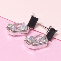  Bông Tai Chữ Nhật Màu Trắng Pha Lê Trắng Đen (AG) 