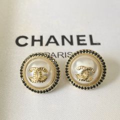  Bông Tai Chanel Màu Vàng Ngọc Trai & Pha Lê Đen Sang Trọng (BY) 