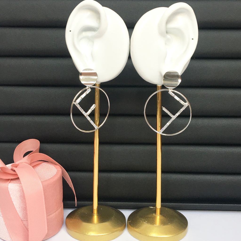  Bông Tai Fendi Vòng Tròn Bản To Pha Lê Trắng Cá Tính 