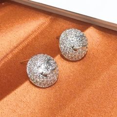  Bông Tai Chanel Màu Trắng Pha Lê (BZ) 