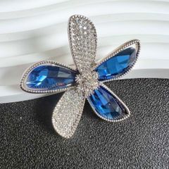  Cài Áo Cánh Hoa Pha Lê Xanh Bích 