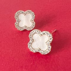  Bông Tai Cỏ 4 Lá May Mắn 1cm Vỏ Trai Thiên Nhiên & Pha Lê Trắng (AG) 