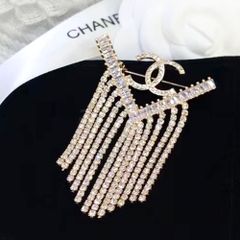  Cài Áo Nam, Nữ - Chanel Màu Trắng Pha Lê (CB) 