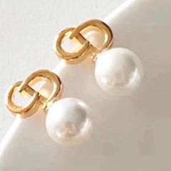  Bông Tai Dior Màu Vàng Ngọc Trai (AR) 