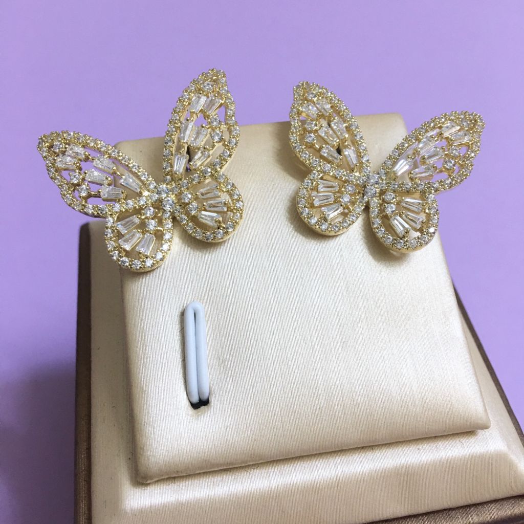  Bông Tai Đôi Bướm Vàng Bản To Pha Lê Trắng (AI) 