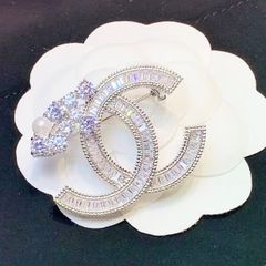  Cài Áo Nam, Nữ - Chanel Màu Trắng Ngọc Trai & Pha Lê (CE) 