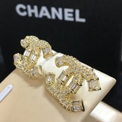  Bông Tai Chanel Bản To Màu Vàng Pha Lê Trắng (BH) 