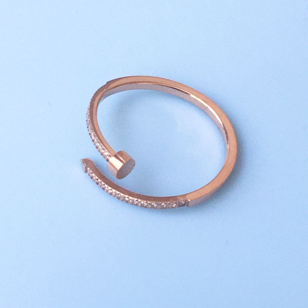  Nhẫn Titan Cao Cấp - Cây Đinh Cartier Màu Vàng Hồng Pha Lê (AI) 