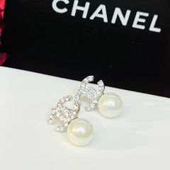  Bông Tai Chanel Màu Trắng Ngọc Trai & Pha Lê (CI) 