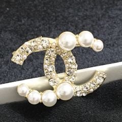  Cài Áo Chanel Màu Vàng Ngọc Trai & Pha Lê Trắng (BI) 