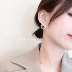  Bông Tai Vuông Bản To Pha Lê Xanh Bích & Trắng Sang Trọng (AP) 