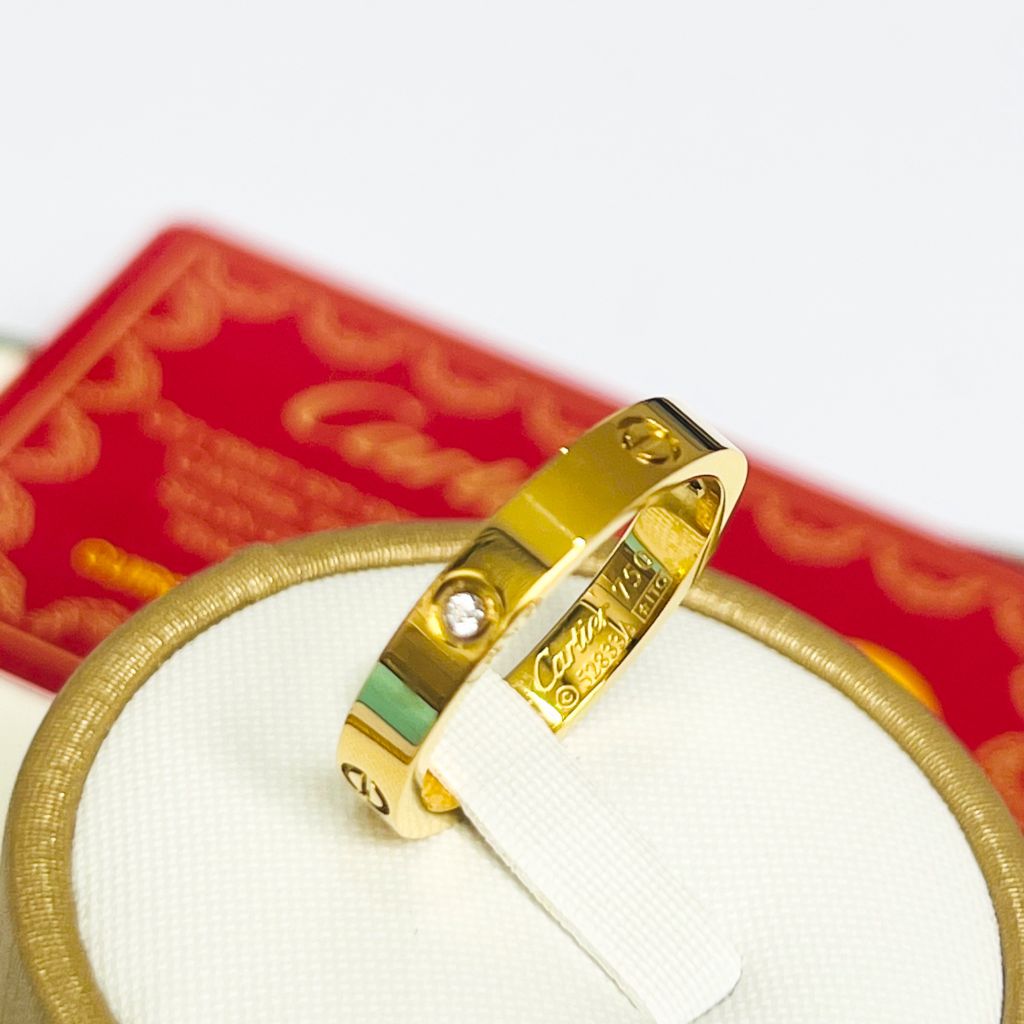  Nhẫn  Nam, Nữ Titan Cao Cấp - Cartier Màu Vàng Pha Lê (AI) 