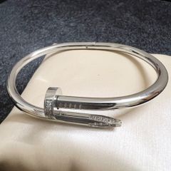  Vòng Tay Nam, Nữ TiTan Cao Cấp - Cartier Cây Đinh Màu Trắng Pha Lê (AH) 