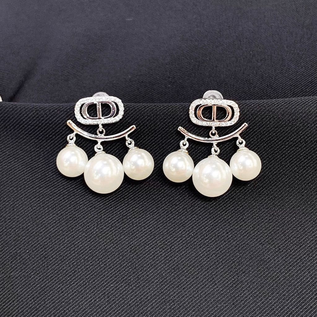  Bông Tai Dior Màu Trắng Ngọc Trai & Pha Lê (AK) 