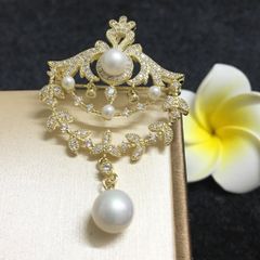  Cài Áo & Mặt Dây Chuyền - Vương Miện Ngọc Trai Nước Ngọt Tự Nhiên & Pha Lê Trắng 