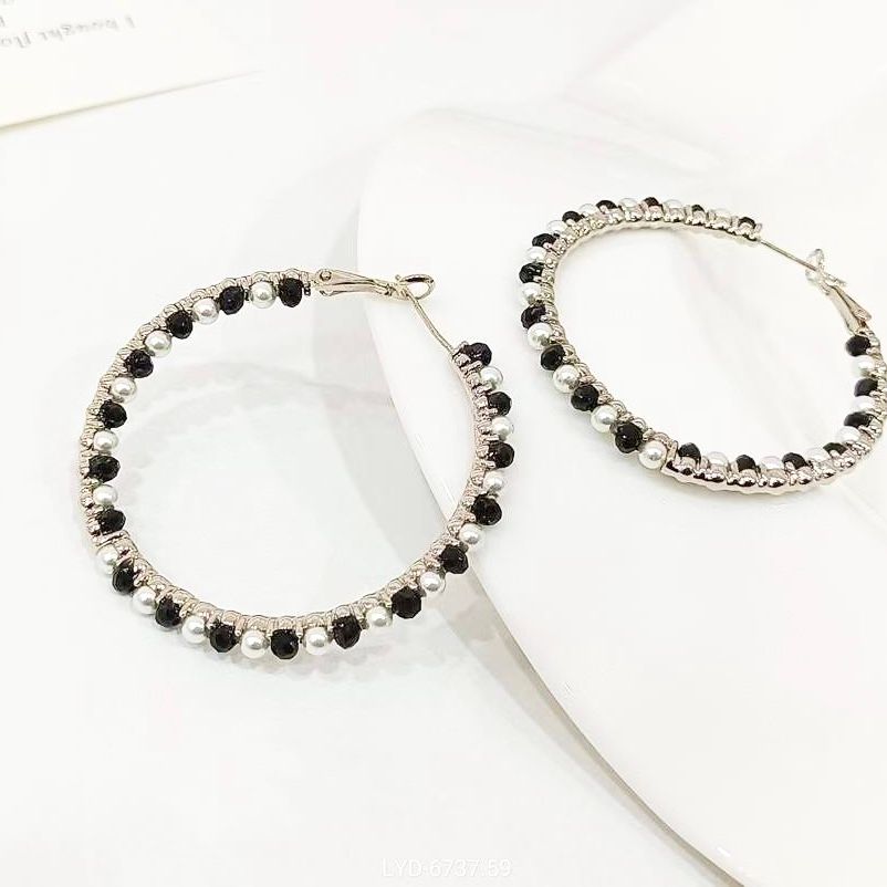  Bông Tai Khoen Tròn Màu Trắng 4,5cm Ngọc Trai & Pha Lê Đen 